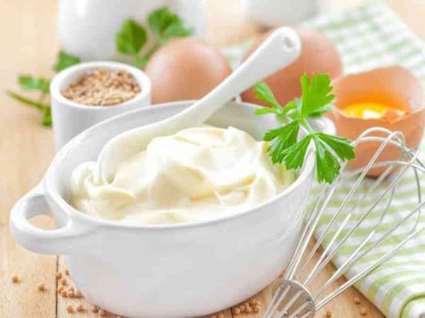 Cách làm sốt mayonnaise thơm ngon béo ngậy đơn giản tại nhà