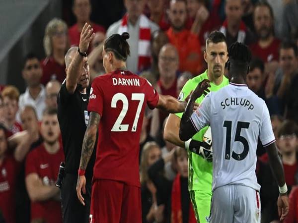 Tin Liverpool 19/8: Darwin Nunez nhận lỗi sau chiếc thẻ đỏ tai hại