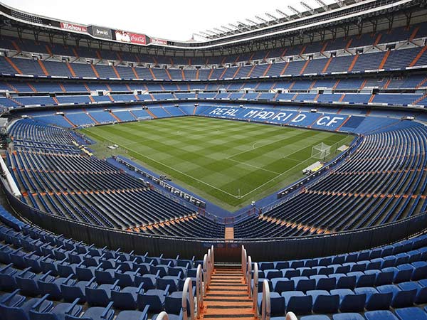 Sân Santiago Bernabéu
