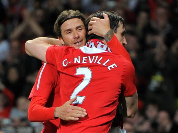 Gary Neville là một trong những cầu thủ mang áo số 2 trung thành nhất với màu áo Manchester United
