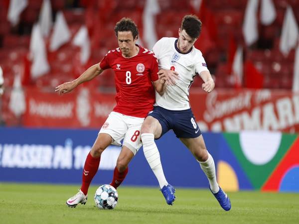 Trận đấu kịch tính giữa Anh vs Đan Mạch