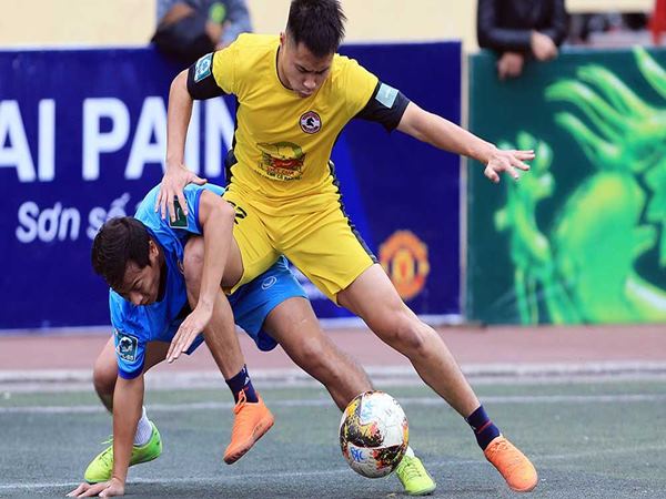 Cách đá tiền đạo sân 7 và bí quyết ghi bàn hiệu quả