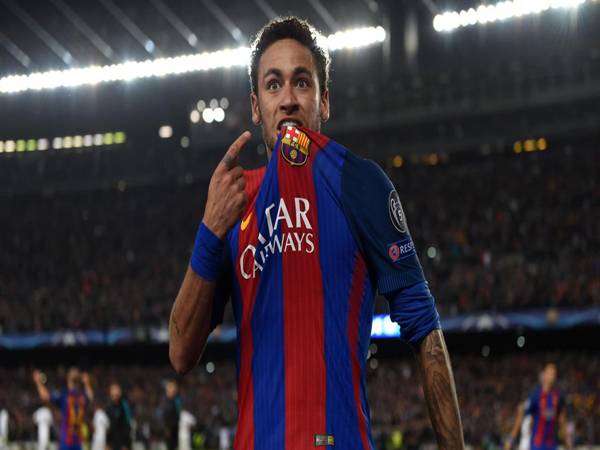 Neymar chuyển sang PSG là trường hợp nổi bật nhất của điều khoản mua đứt hợp đồng