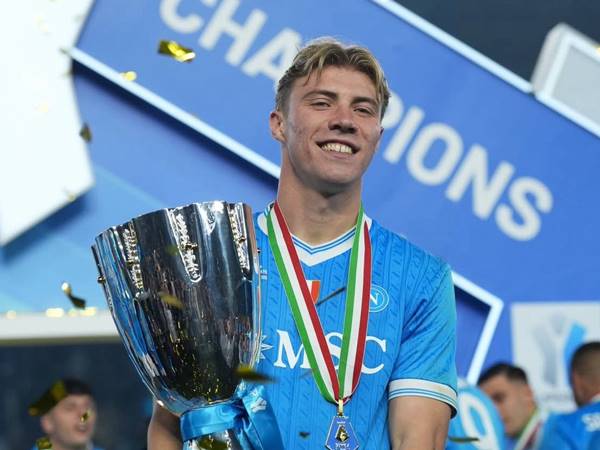 Tin MU: Rasmus Hojlund chế giễu đội bóng cũ