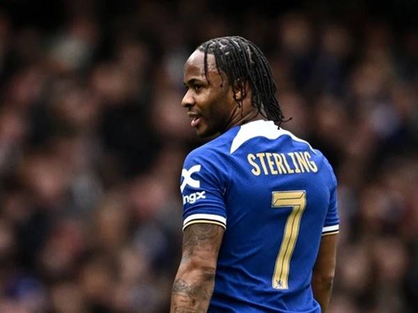 Tin Chelsea: Sterling ký hợp đồng ngắn hạn với Feyenoord
