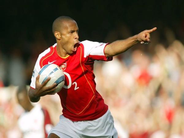 Các tiền đạo Arsenal huyền thoại làm rạng danh Pháo Thủ